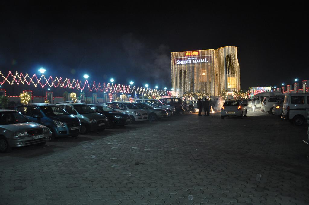 Jassons Sheesh Mahal Hotell Murthal Eksteriør bilde