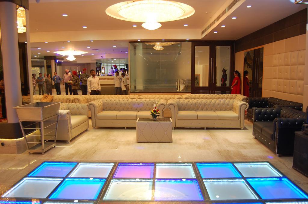 Jassons Sheesh Mahal Hotell Murthal Eksteriør bilde